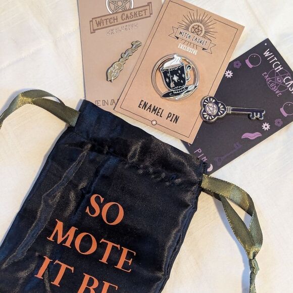 NEW Witchy Pin Bundle With Bag - Picture 1 of 6